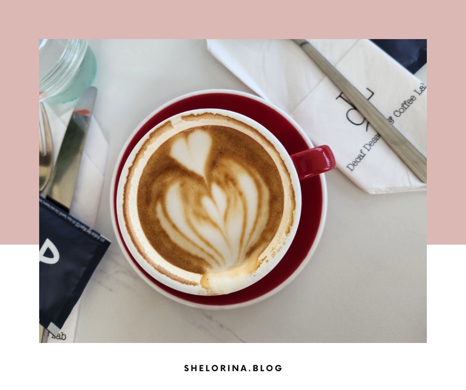 Decaf Dessert & Coffee Lab: A Delectable Breakfast by The&nbsp;Beach